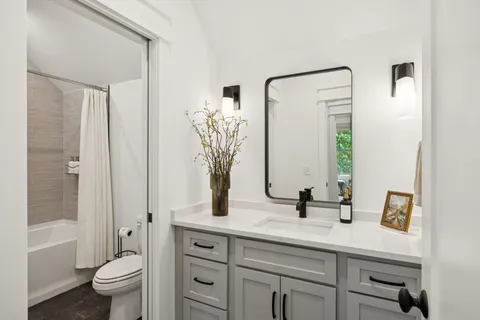 $1,625,000 | 2203 B Hobbs Road, Nashville, TN 37215