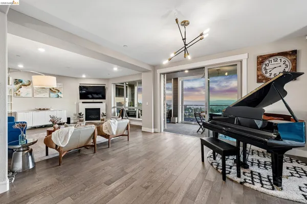$1,098,000 | 6739 Skyview Drive, Oakland, CA 94605