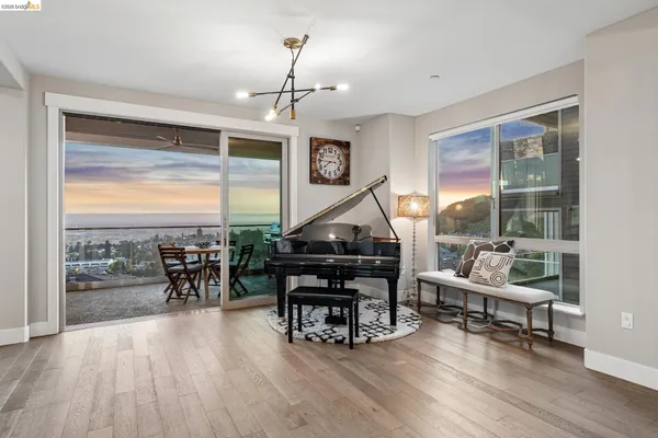 $1,098,000 | 6739 Skyview Drive, Oakland, CA 94605