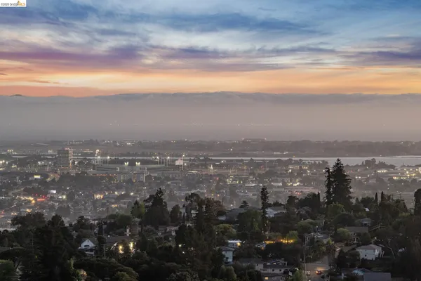 $1,098,000 | 6739 Skyview Drive, Oakland, CA 94605