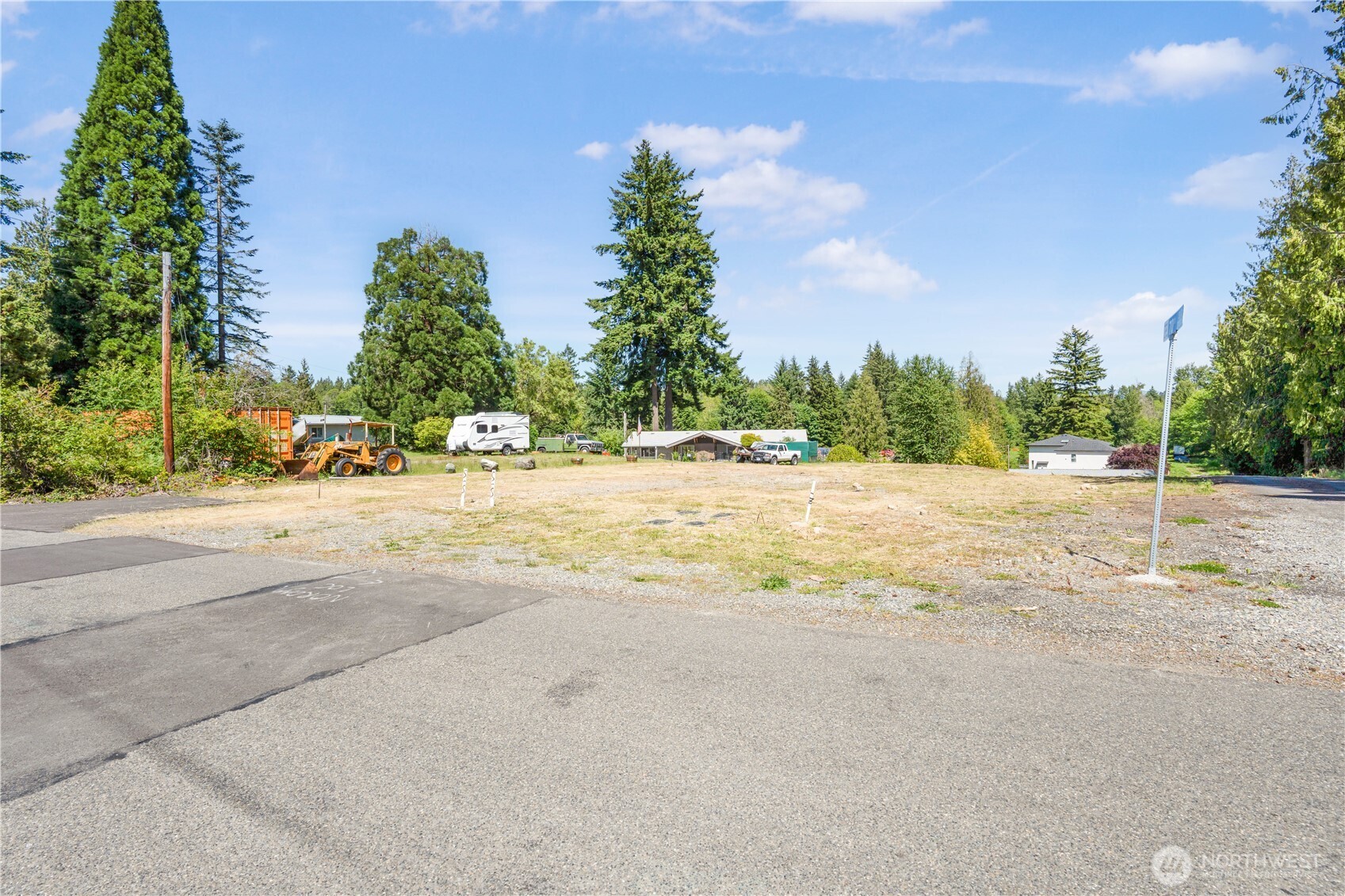 7013 Vandermark Road East Bonney Lake, WA 98391 - Photo 8 of 13