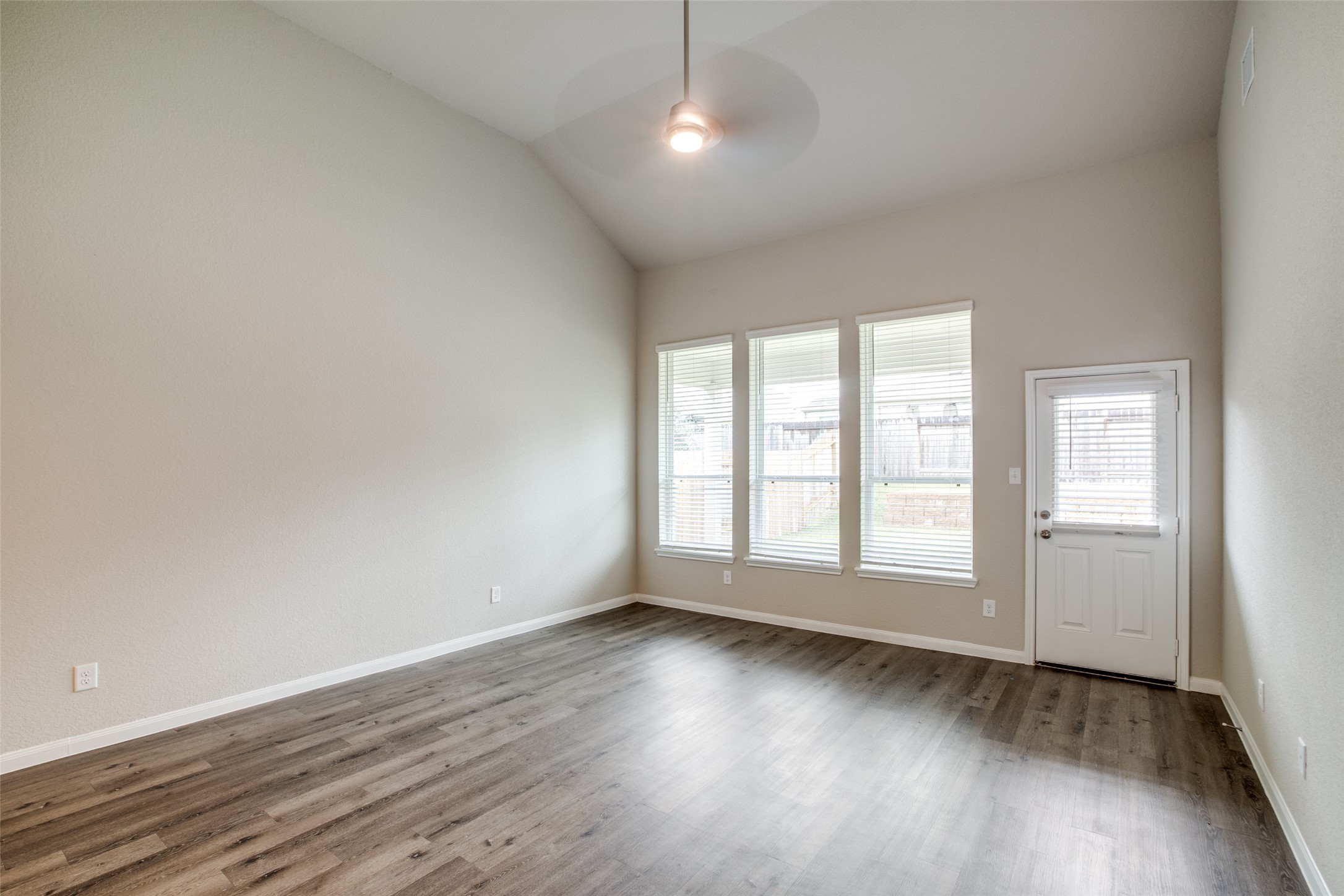 3649 Cub Drive Conroe, TX 77301 - Photo 19 of 36
