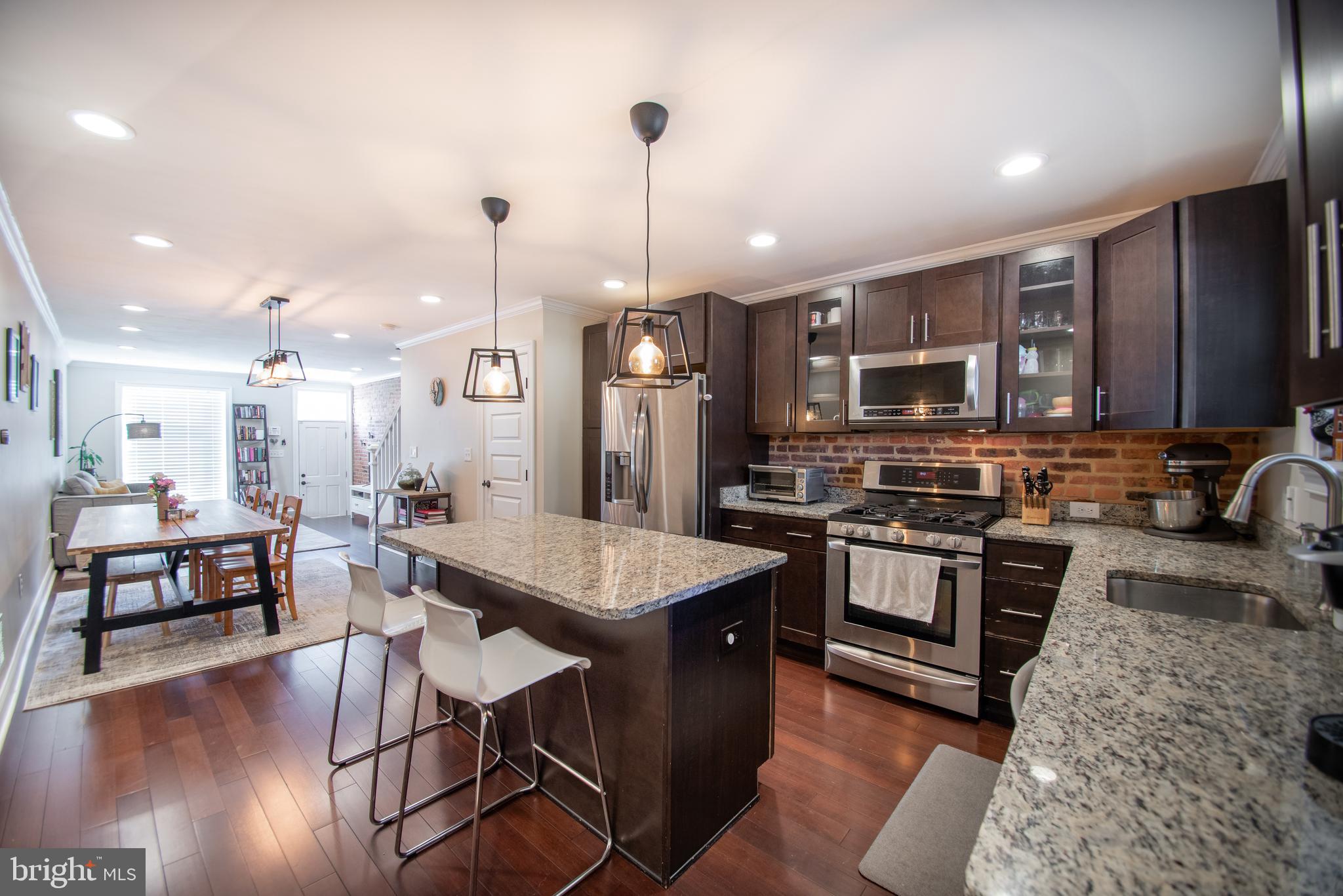 102 Rochester Place Baltimore, MD 21224 - Photo 12 of 50