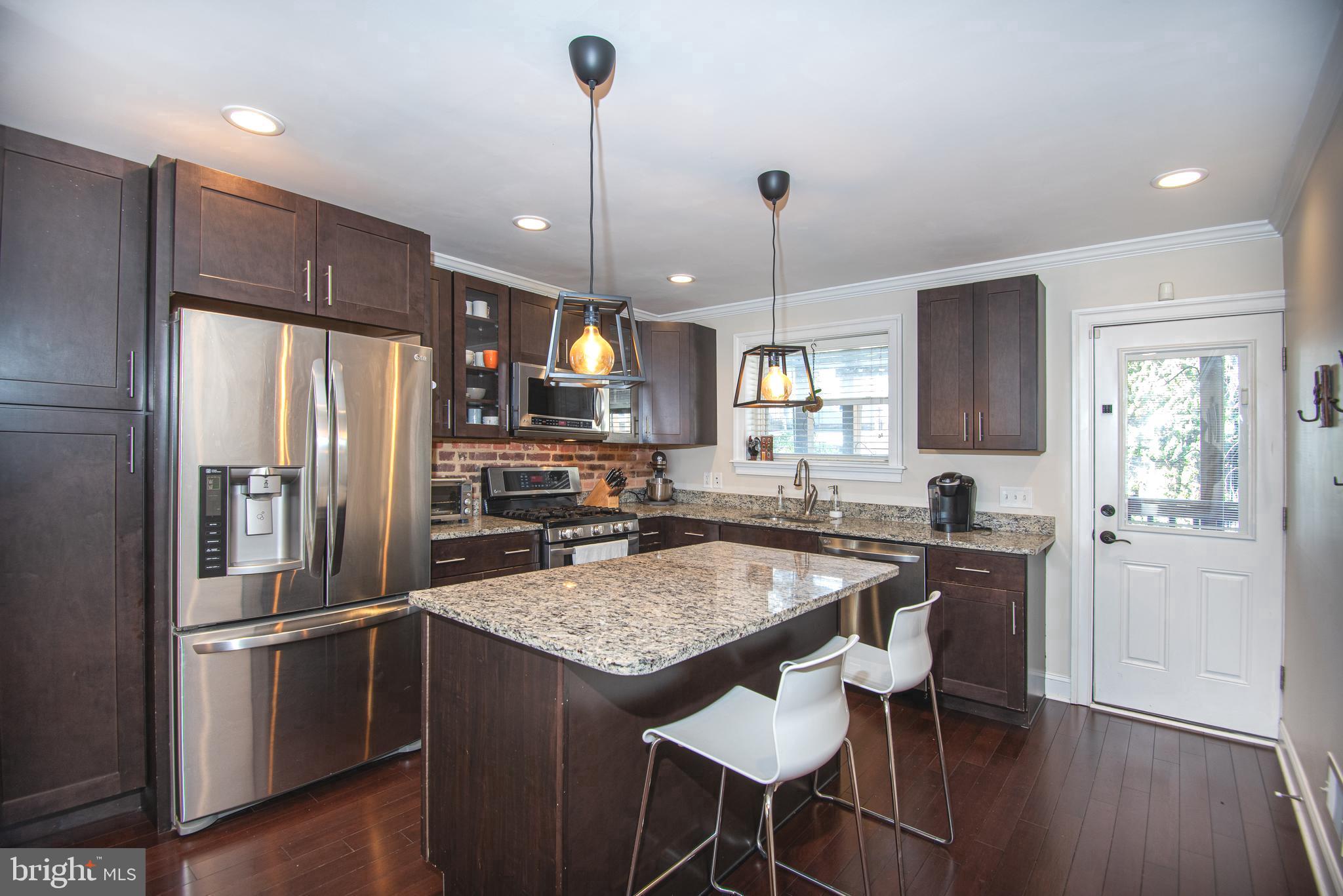 102 Rochester Place Baltimore, MD 21224 - Photo 15 of 50