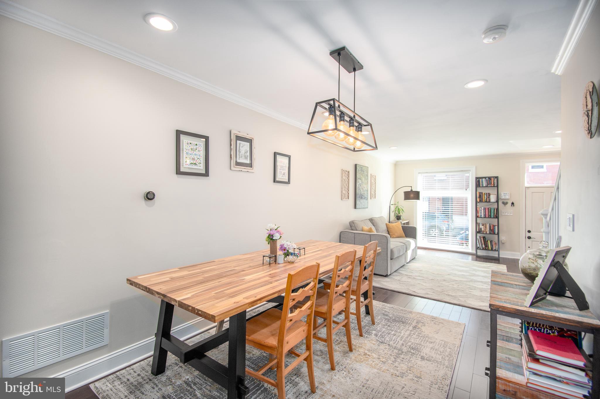 102 Rochester Place Baltimore, MD 21224 - Photo 9 of 50