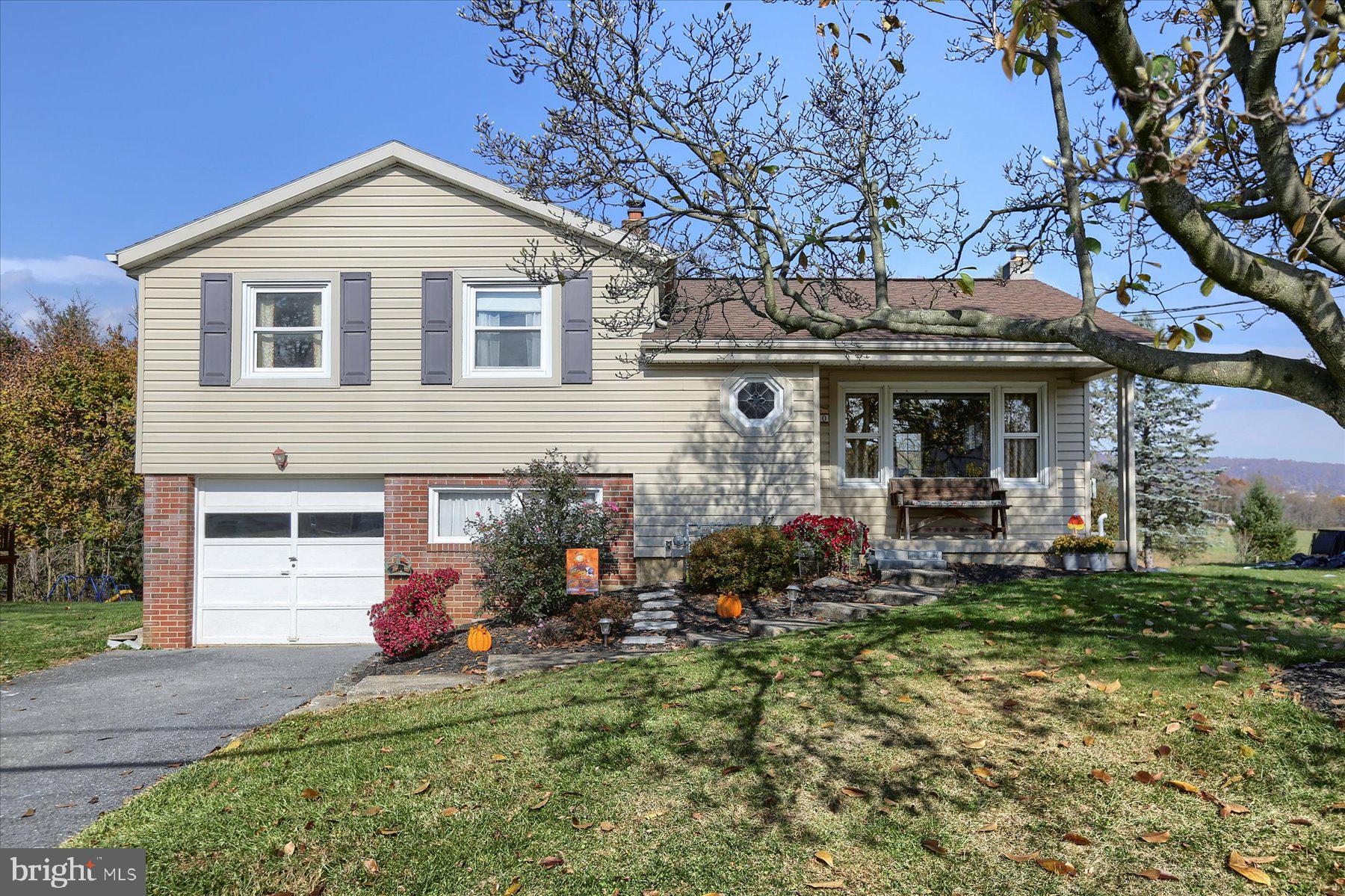 30 Sharon Road Enola, PA 17025 - Photo 1 of 27 Gallery Image 1