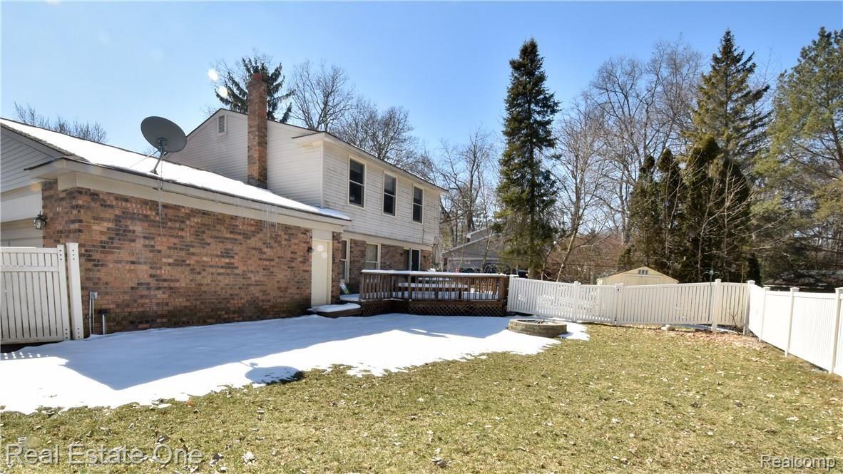485 West Maryknoll Road Rochester, MI 48309 - Photo 20 of 22 DSC_4451.jpg