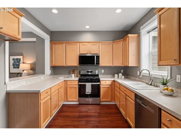 $379,900 | 1405 Northeast Village Street, Fairview, OR 97024