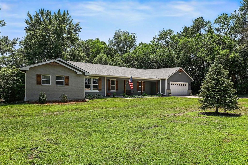 16985 Evans Road Basehor, KS 66007 - Photo 2 of 33