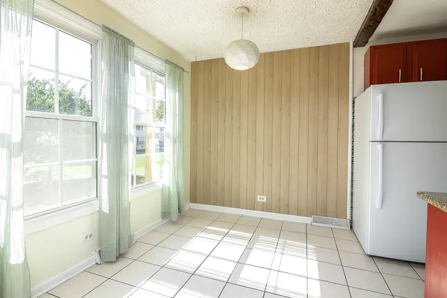 $217,900 | 419 Sidney Avenue, Unit C, Glendale Heights, IL 60139