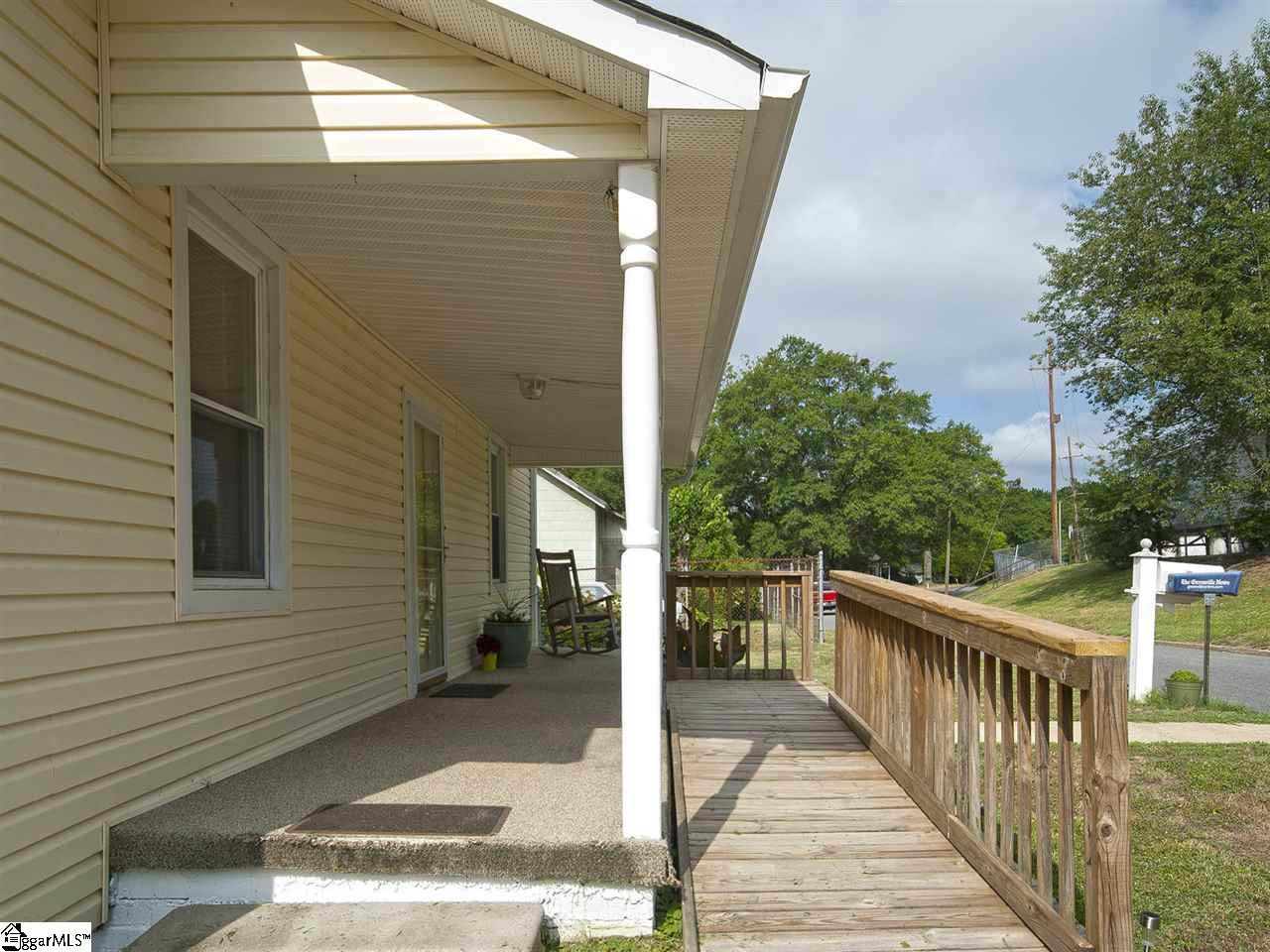5 Haynes Street Greer, SC 29650 - Photo 4 of 34 Gallery Image 4