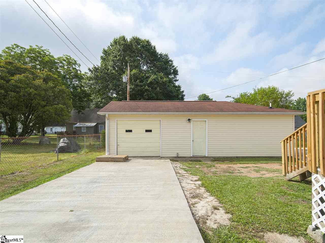 5 Haynes Street Greer, SC 29650 - Photo 6 of 34 Gallery Image 6
