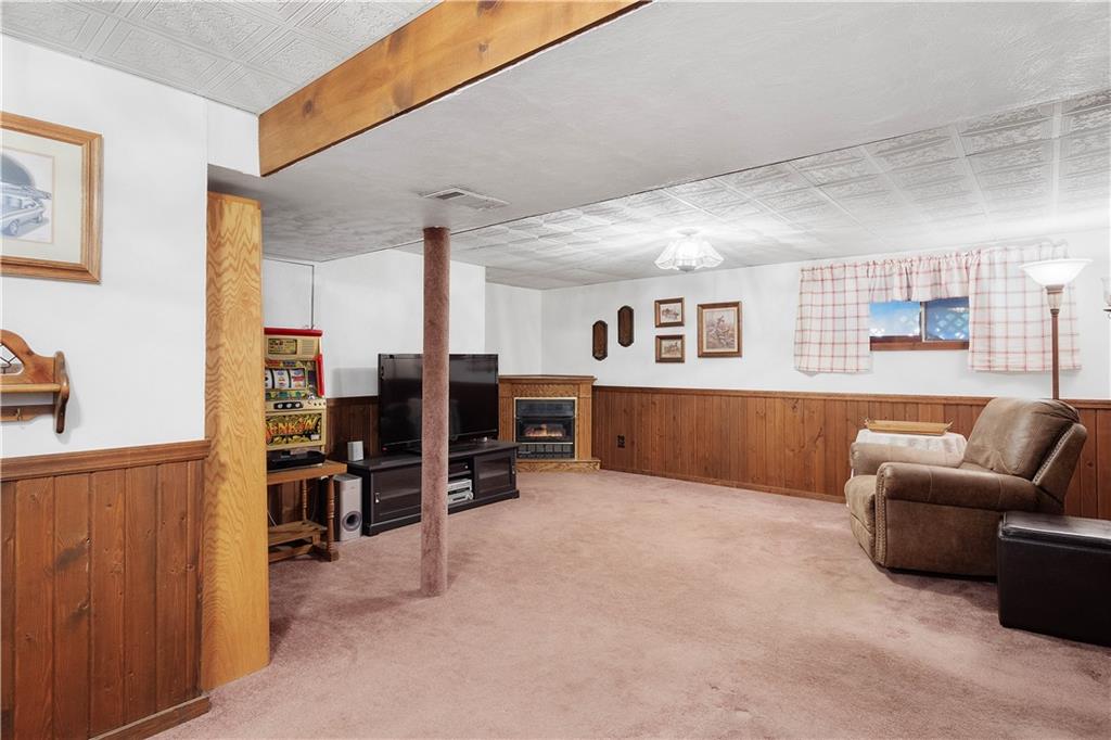 672 McKee Road Washington, PA 15301 - Photo 27 of 39 Gallery Image 27