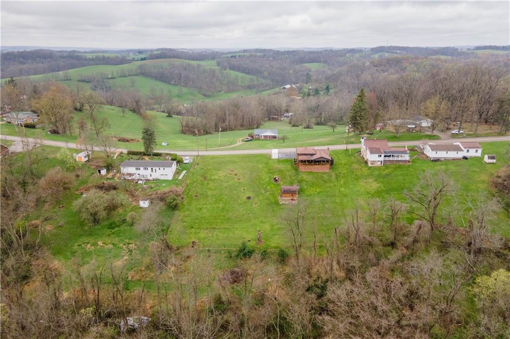 672 McKee Road Washington, PA 15301 - Photo 8 of 39 Gallery Image 8