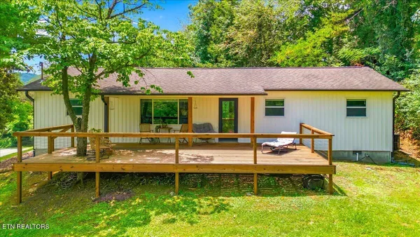 $372,000 | 9107 Happy Lane, Knoxville, TN 37931