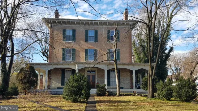 $1,400 | 447 North Loudoun Street, Winchester, VA 22601