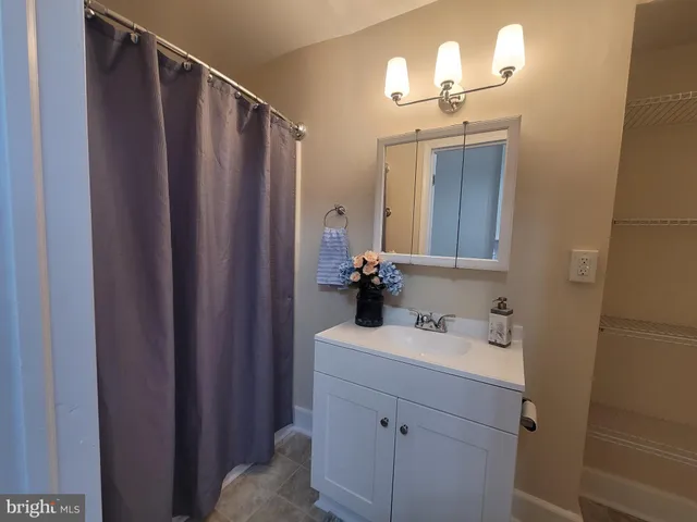 $1,400 | 447 North Loudoun Street, Winchester, VA 22601