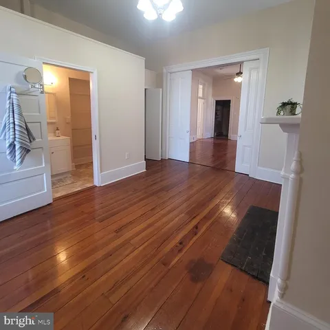 $1,400 | 447 North Loudoun Street, Winchester, VA 22601