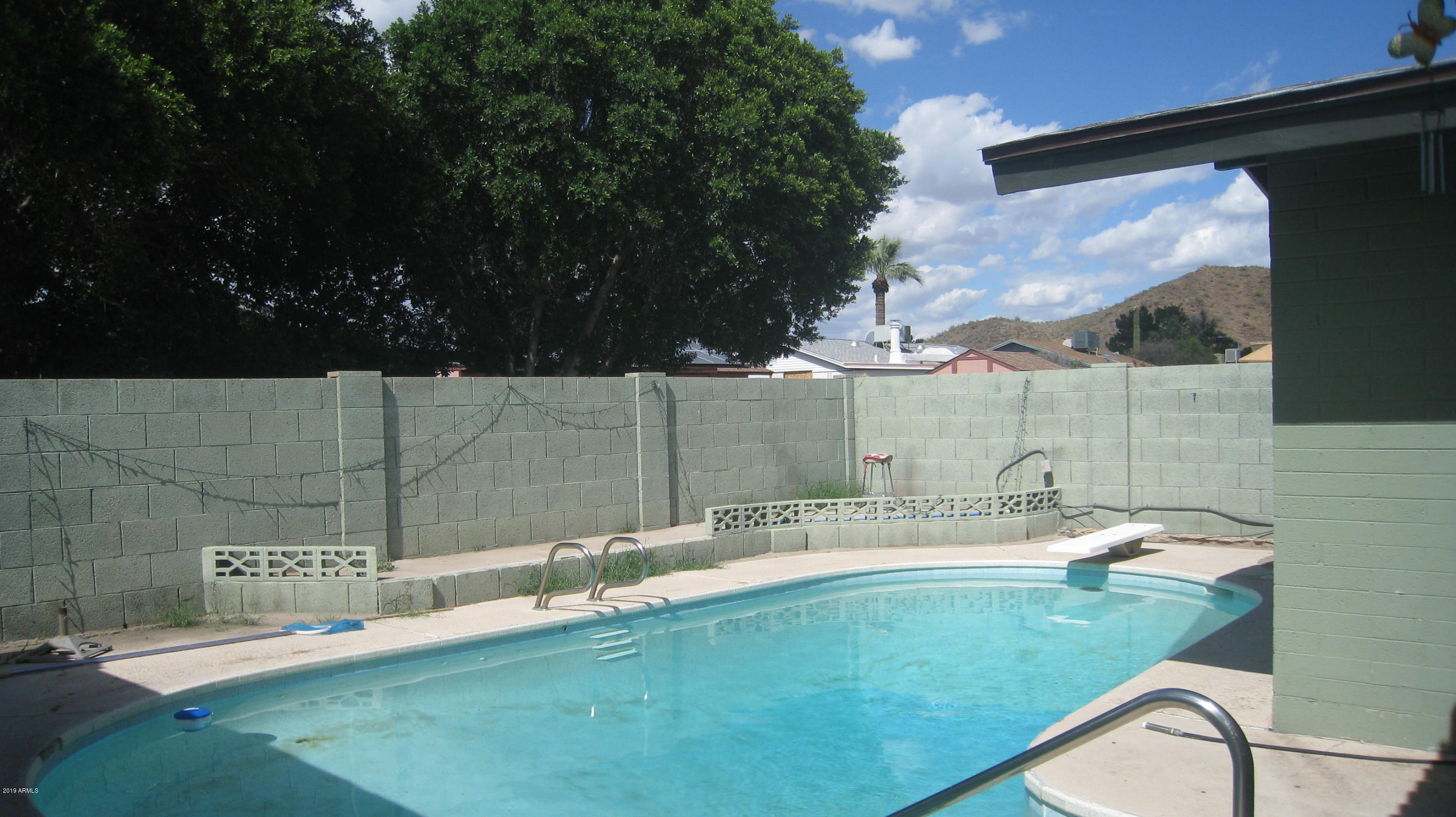 2242 West Cactus Road Phoenix, AZ 85029 - Photo 15 of 28 2242 W Cactus Rd 026