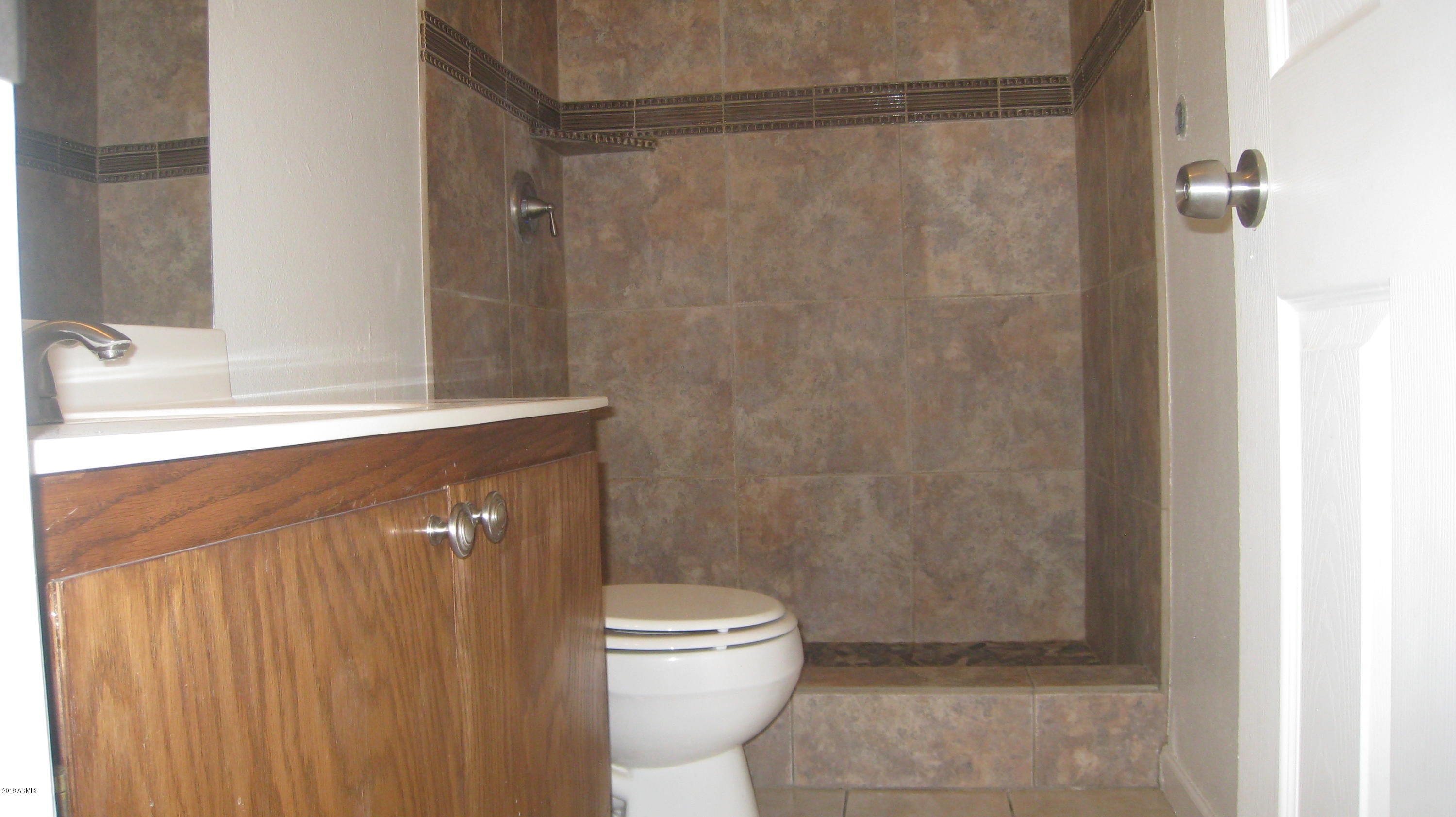 2242 West Cactus Road Phoenix, AZ 85029 - Photo 19 of 28 2242 W Cactus Rd 019