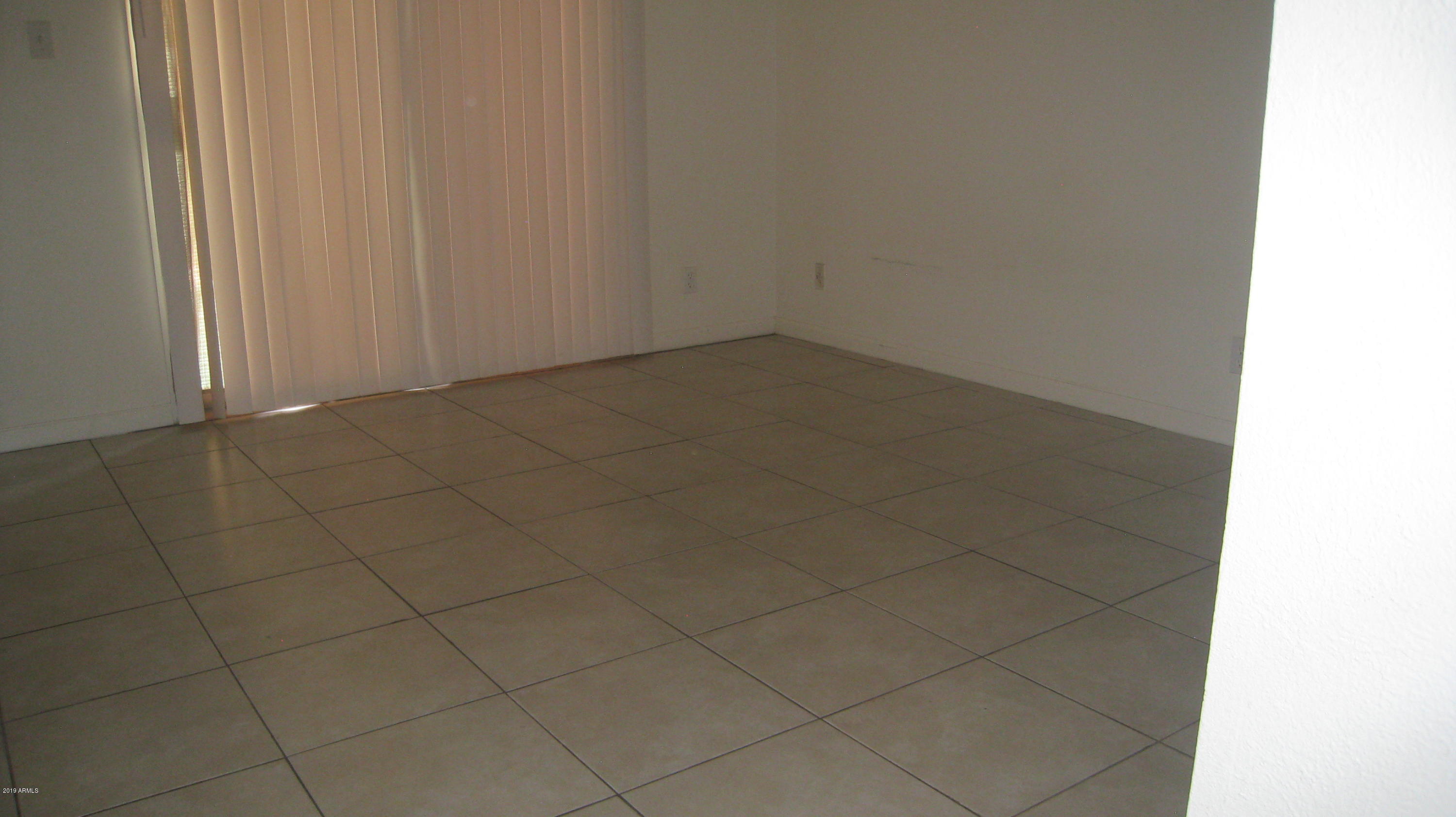 2242 West Cactus Road Phoenix, AZ 85029 - Photo 22 of 28 2242 W Cactus Rd 022