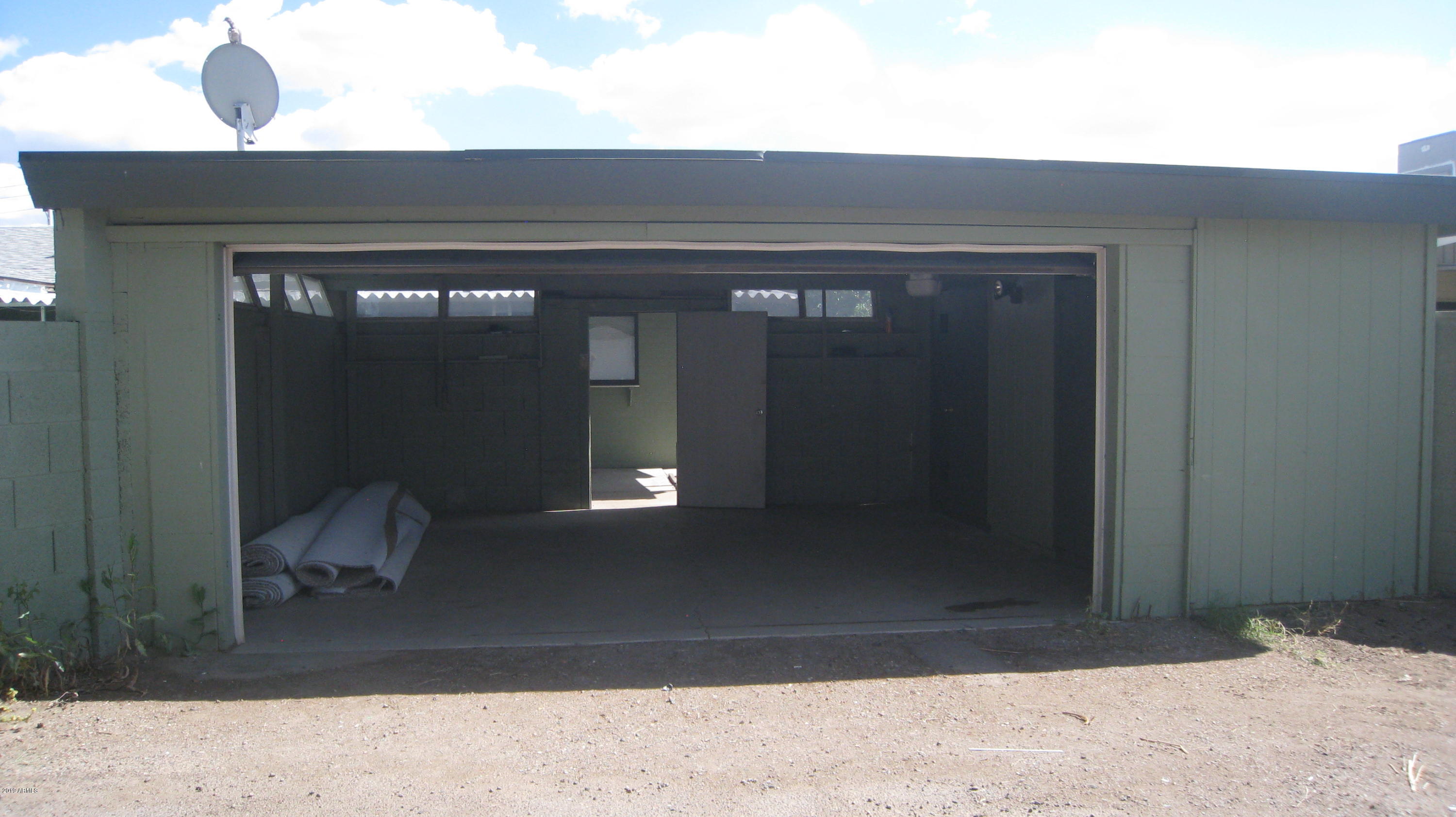2242 West Cactus Road Phoenix, AZ 85029 - Photo 23 of 28 2242 W Cactus Rd 028