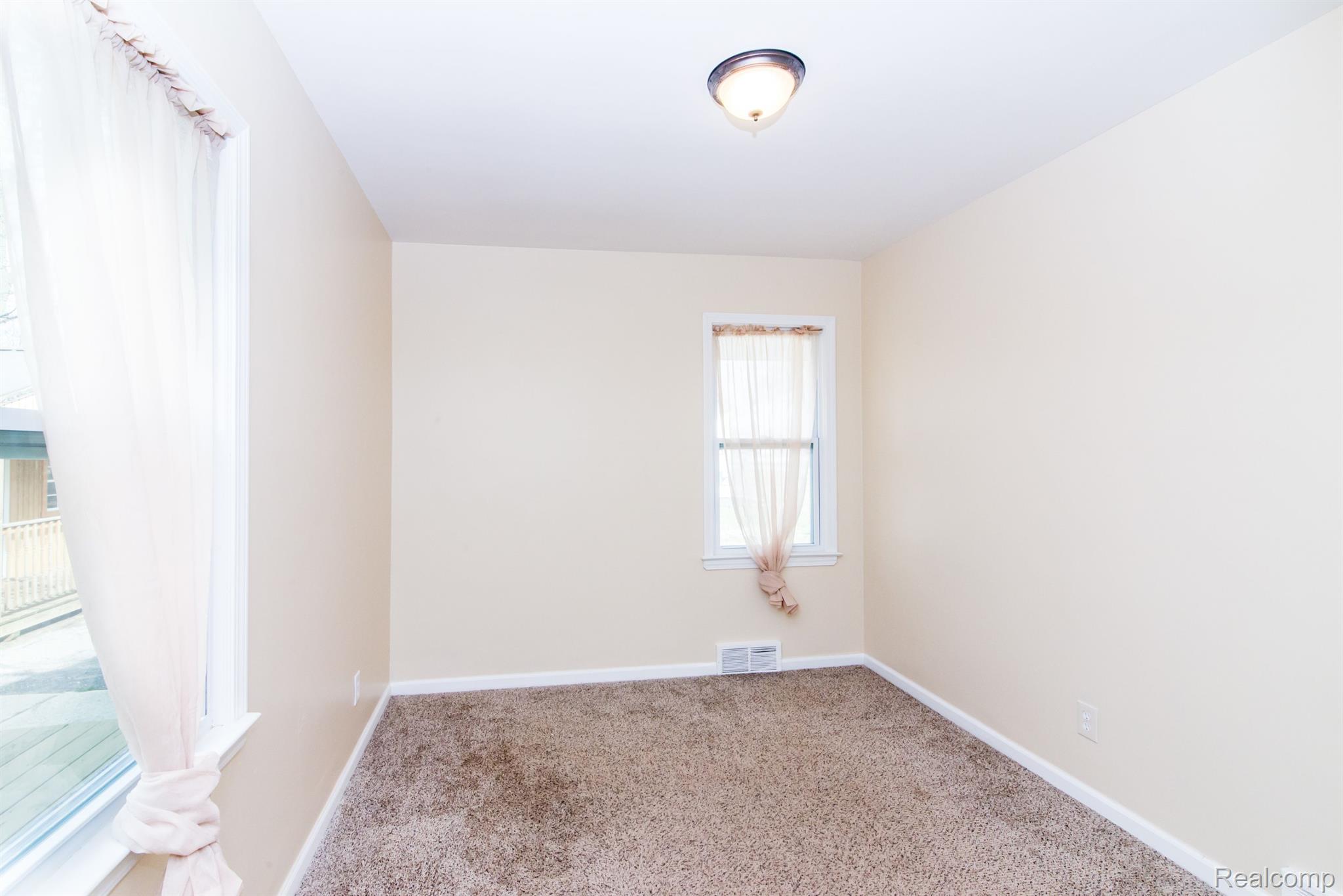11064 Quirk Road Belleville, MI 48111 - Photo 23 of 49