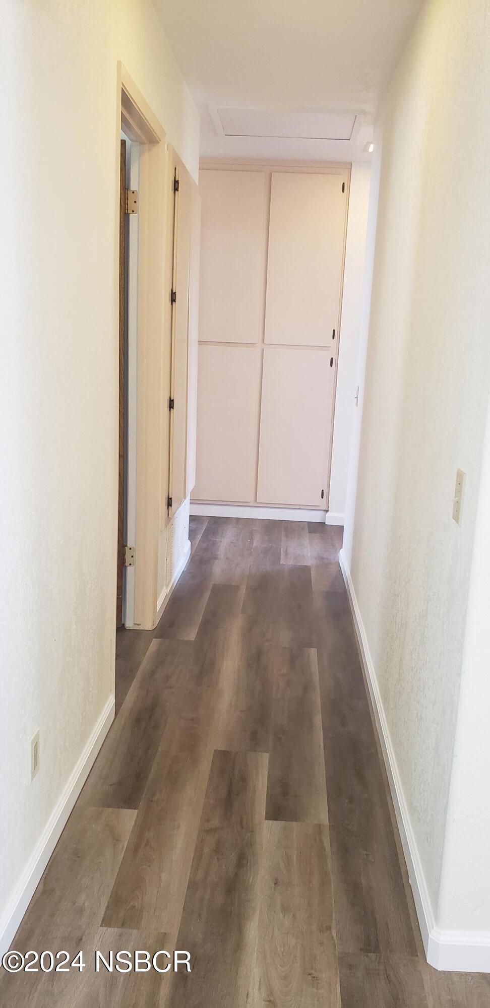 624 North Seventh Street Lompoc, CA 93436 - Photo 2 of 8 Hallway