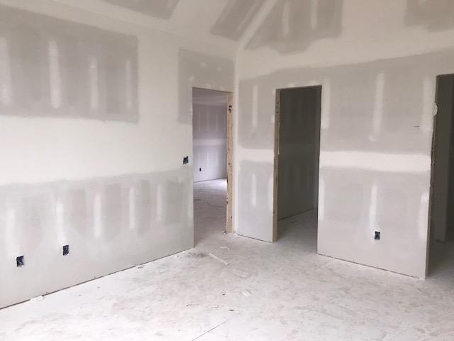 986 Hooper Road Charlotte, TN 37036 - Photo 7 of 16 Gallery Image 7