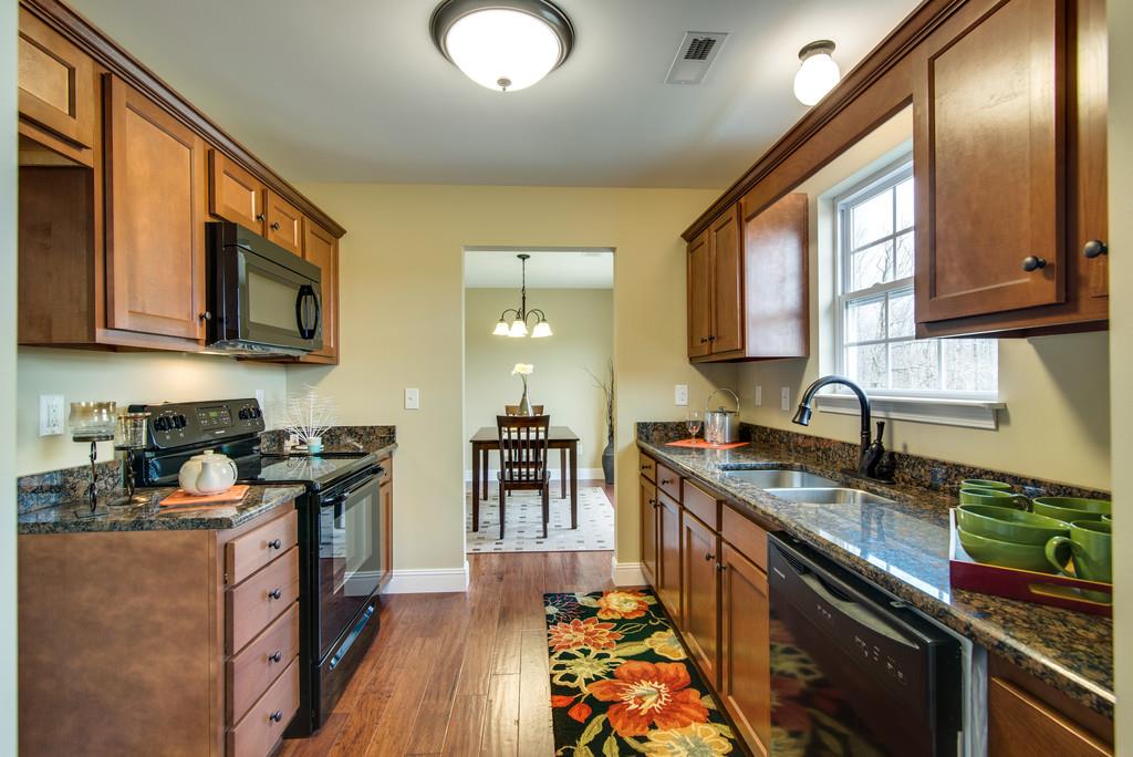 986 Hooper Road Charlotte, TN 37036 - Photo 10 of 16 Gallery Image 10