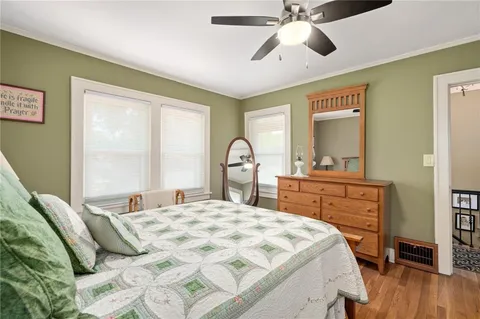 $585,000 | 1008 West 71st Terrace, Kansas City, MO 64114
