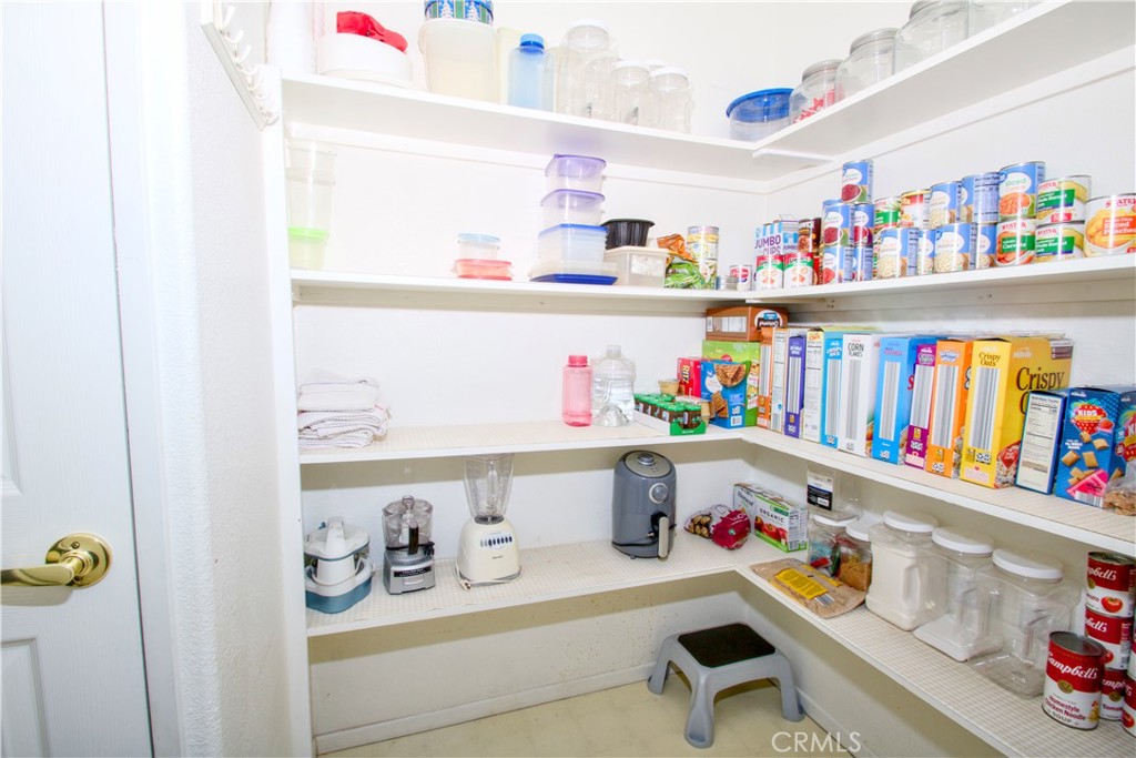 4742 Avenida La Mirada Joshua Tree, CA 92252 - Photo 15 of 45