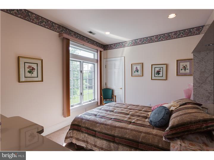824 Cox Road Moorestown, NJ 08057 - Photo 16 of 25 Bedroom 2