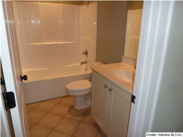 1949 Cahaba Cove Birmingham, AL 35244 - Photo 13 of 27