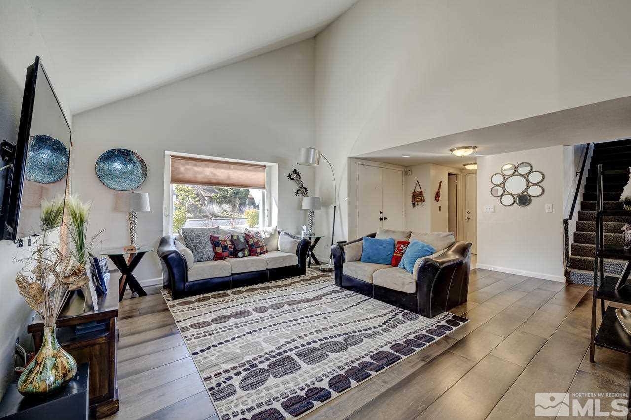 3812 Bexley Square Reno, NV 89503 - Photo 4 of 16 a living room with furniture and a window