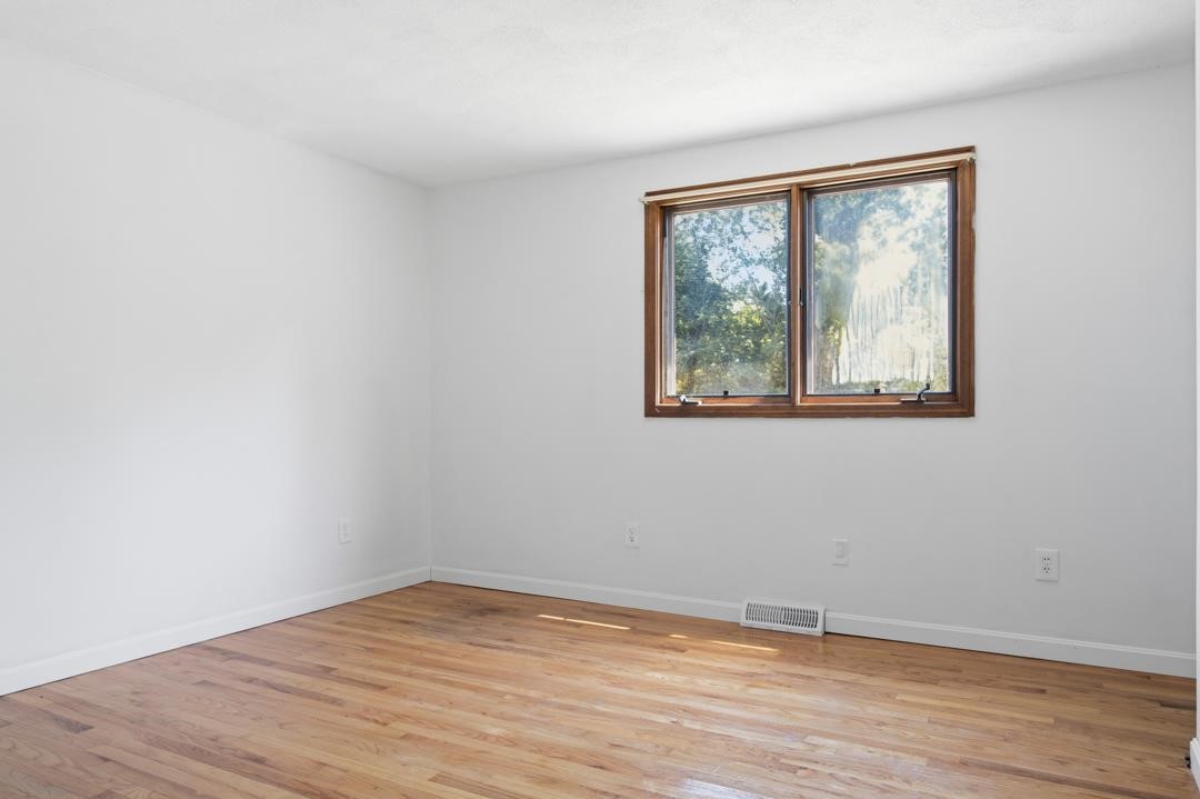 189 Woody Hill Road Hopkinton, RI 02832 - Photo 6 of 23