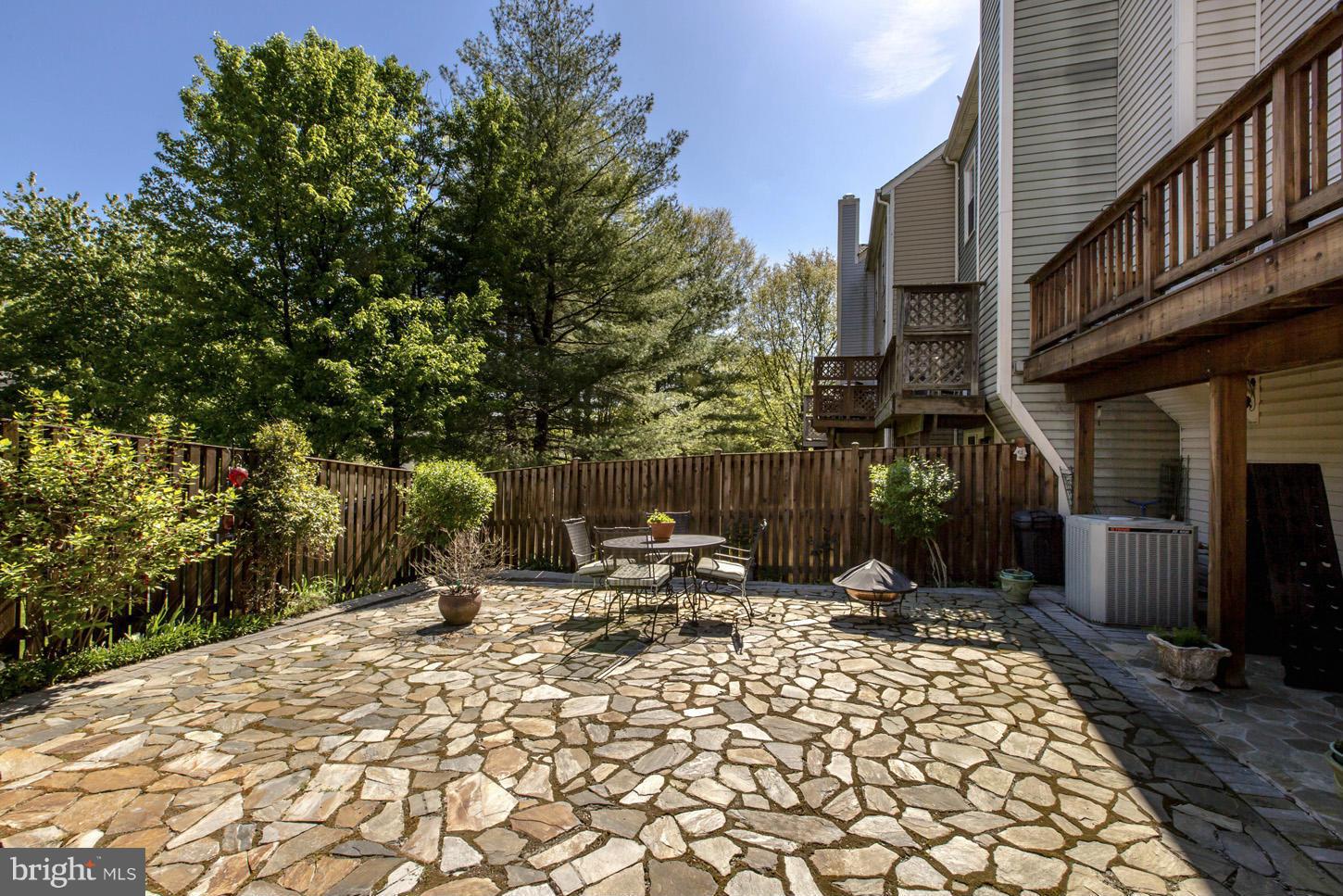 8176 Cliffview Avenue Springfield, VA 22153 - Photo 25 of 27 Exterior (Rear)