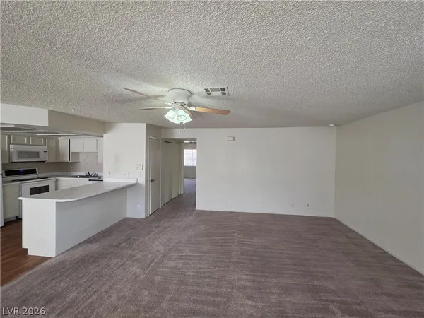 $1,175 | 1104 Pinto Rock Lane, Unit 201, Las Vegas, NV 89128