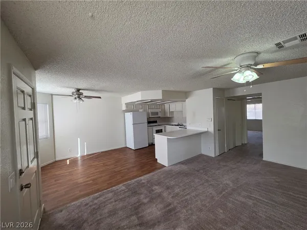 $1,175 | 1104 Pinto Rock Lane, Unit 201, Las Vegas, NV 89128