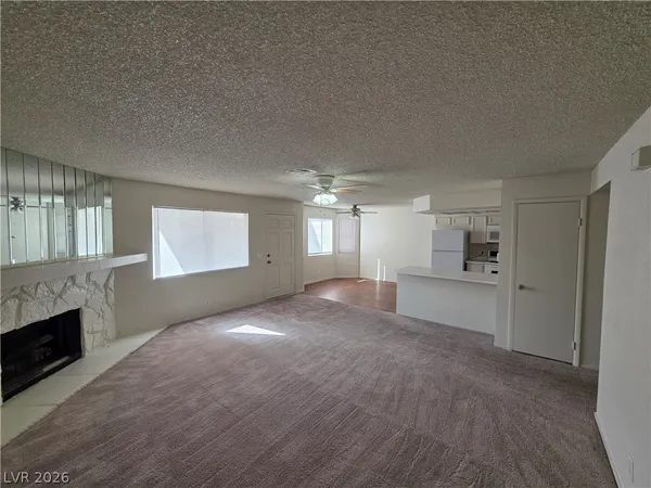 $1,175 | 1104 Pinto Rock Lane, Unit 201, Las Vegas, NV 89128