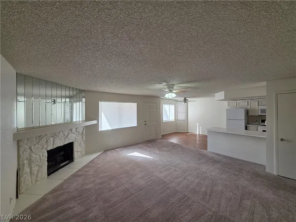 $1,175 | 1104 Pinto Rock Lane, Unit 201, Las Vegas, NV 89128