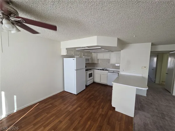 $1,175 | 1104 Pinto Rock Lane, Unit 201, Las Vegas, NV 89128