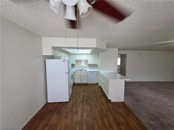 $1,175 | 1104 Pinto Rock Lane, Unit 201, Las Vegas, NV 89128