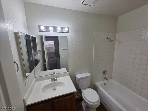 $1,175 | 1104 Pinto Rock Lane, Unit 201, Las Vegas, NV 89128