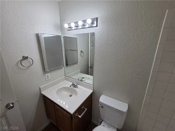 $1,175 | 1104 Pinto Rock Lane, Unit 201, Las Vegas, NV 89128