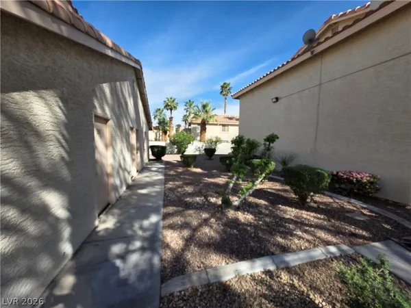 $1,175 | 1104 Pinto Rock Lane, Unit 201, Las Vegas, NV 89128