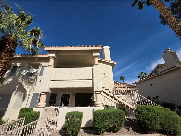 $1,175 | 1104 Pinto Rock Lane, Unit 201, Las Vegas, NV 89128