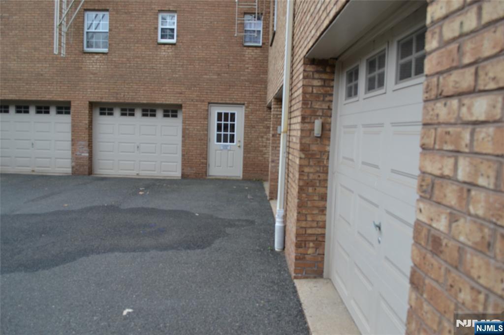 346 Maple Avenue, Unit 2 Oradell, NJ 07649 - Photo 6 of 8