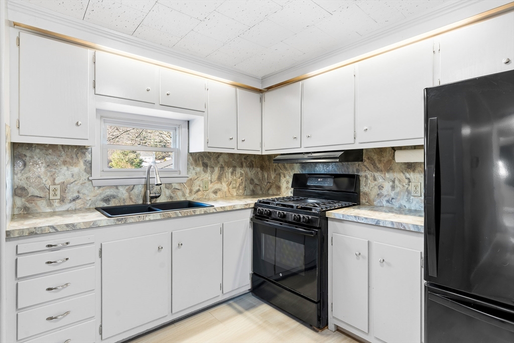 520 South Main Street Orange, MA 01364 - Photo 11 of 35