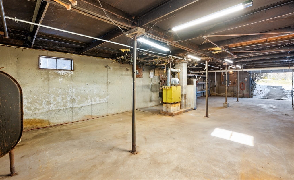 520 South Main Street Orange, MA 01364 - Photo 20 of 35